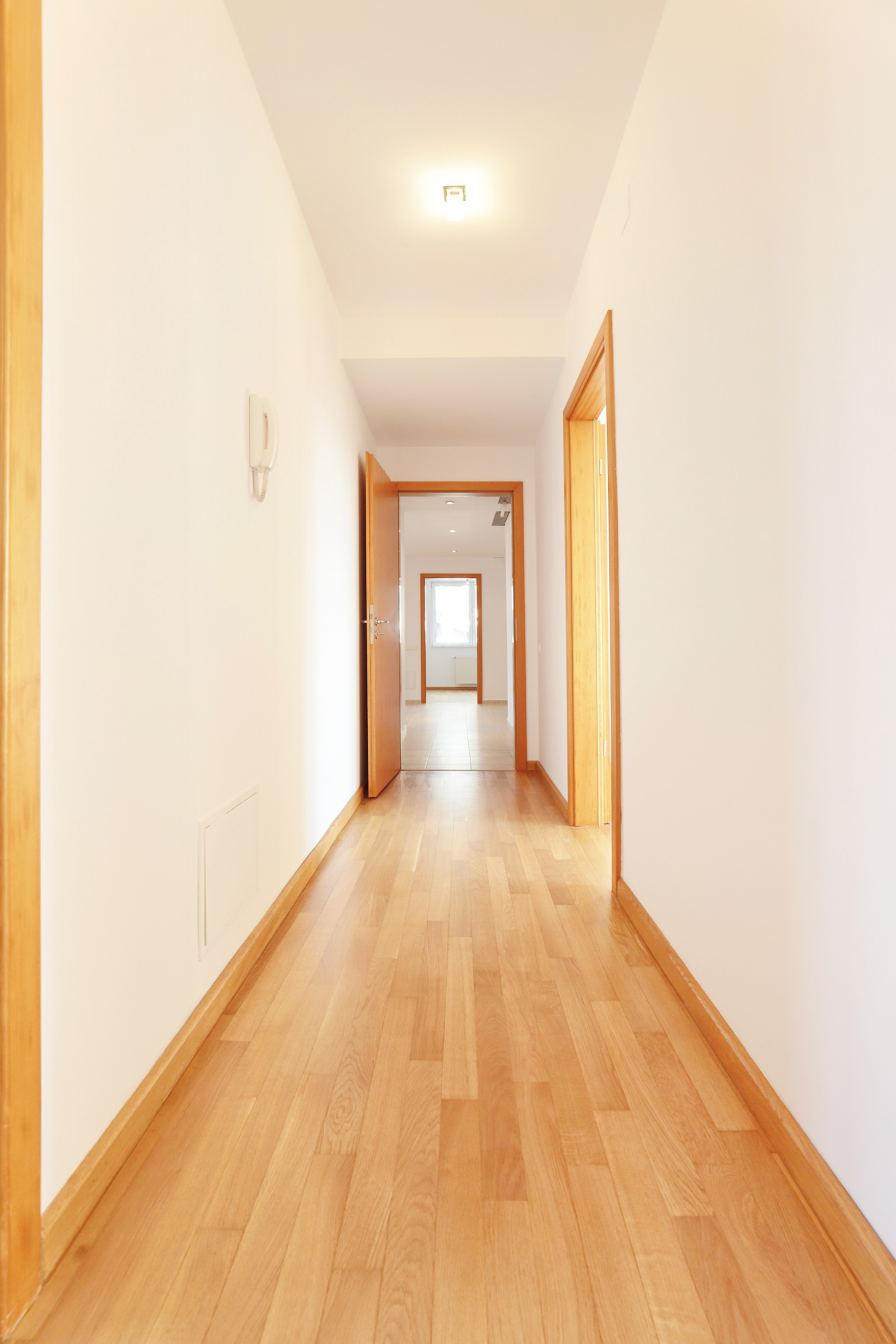 Zona de zi separată de zona de noapte